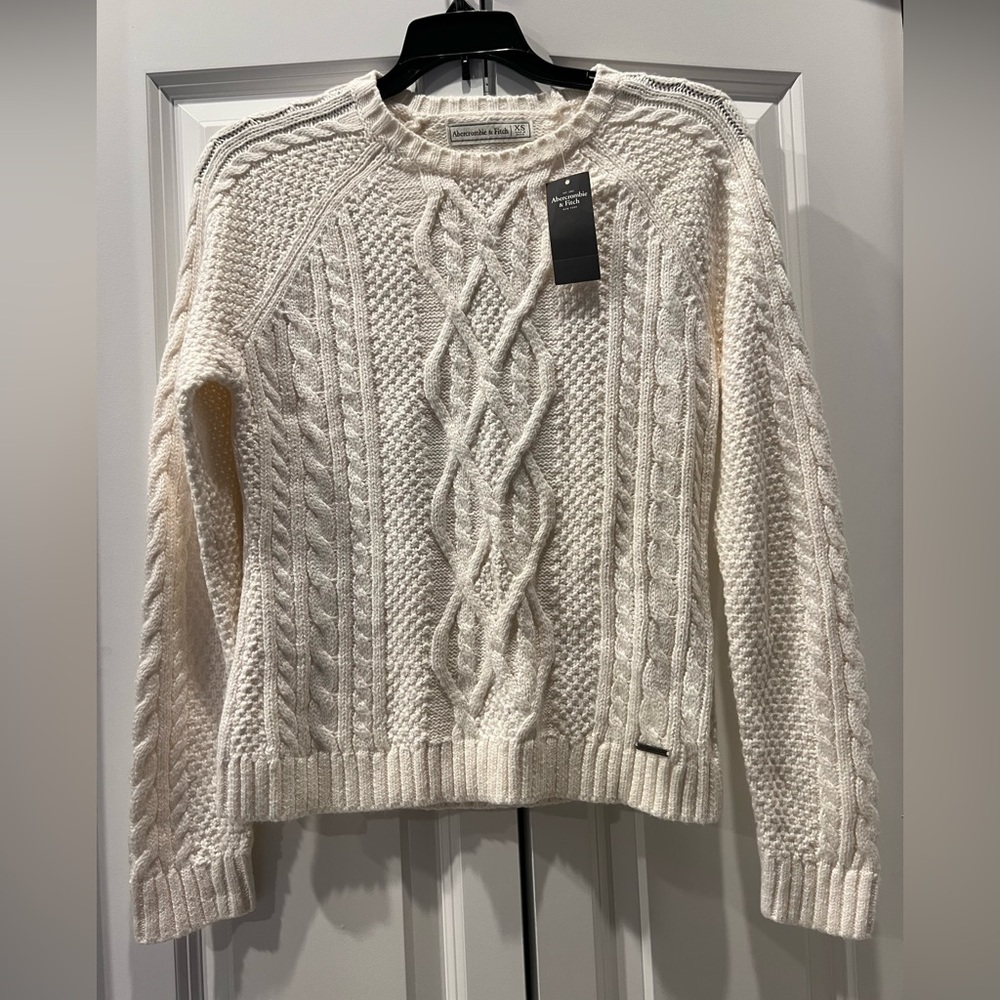 Abercrombie Sweater - XS